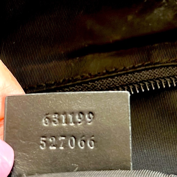 EUC GUCCI UNISEX MESSENGER LARGE BAG STYLE TECHNO WEB BLACK CANVAS - Picture 10 of 11